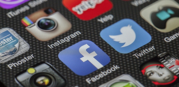 Top Healthcare Twitter Accounts Feature